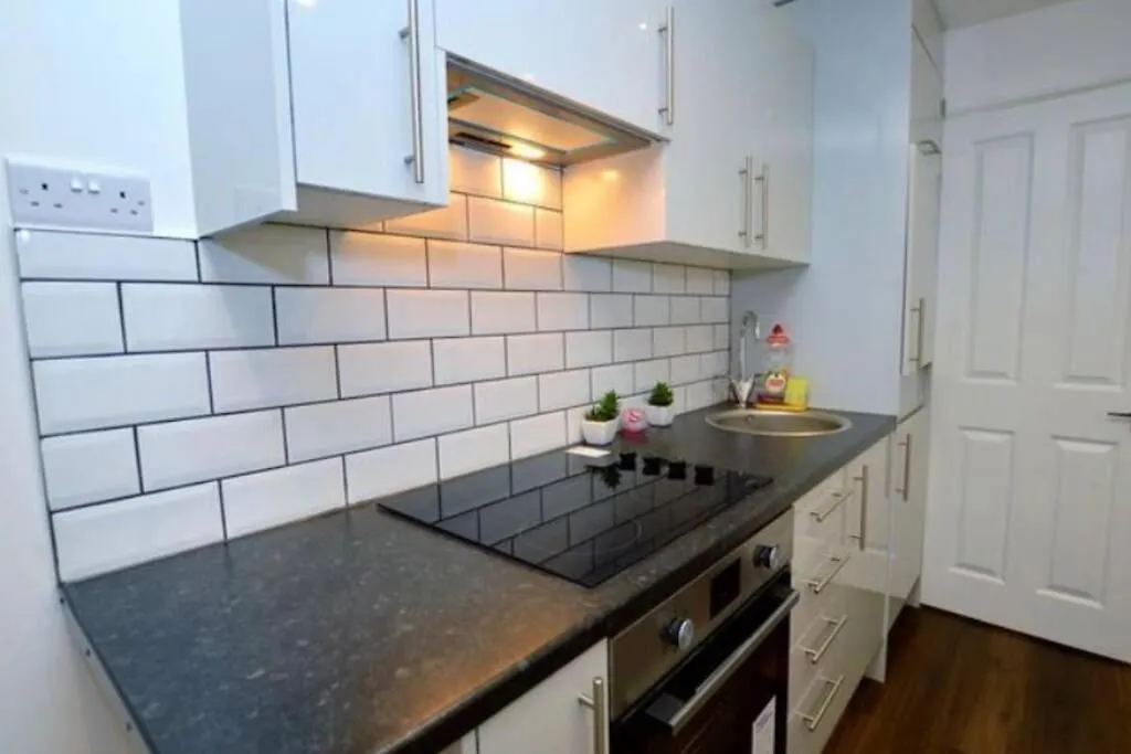 Small Cosy Studio In Plaistow. East London Apartment